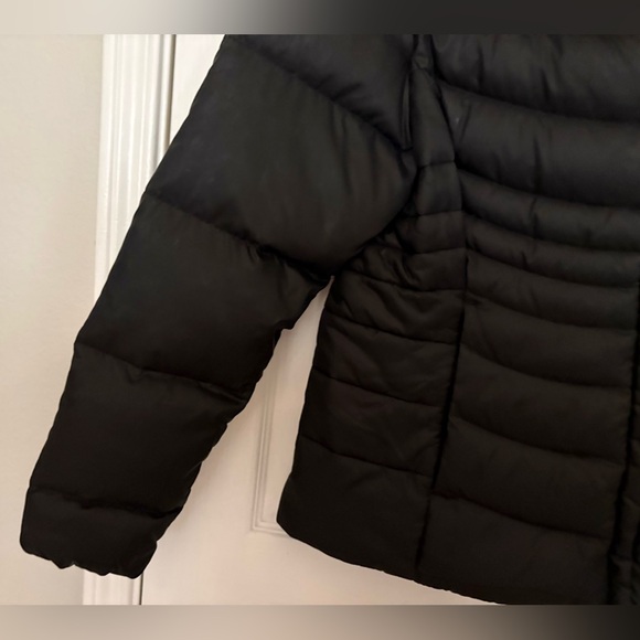 The North Face Black Puffer Jacket, size medium - Picture 3 of 6